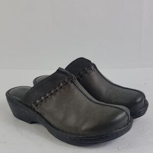 Born Avoca Gray Leather Slip On Women's Clogs.